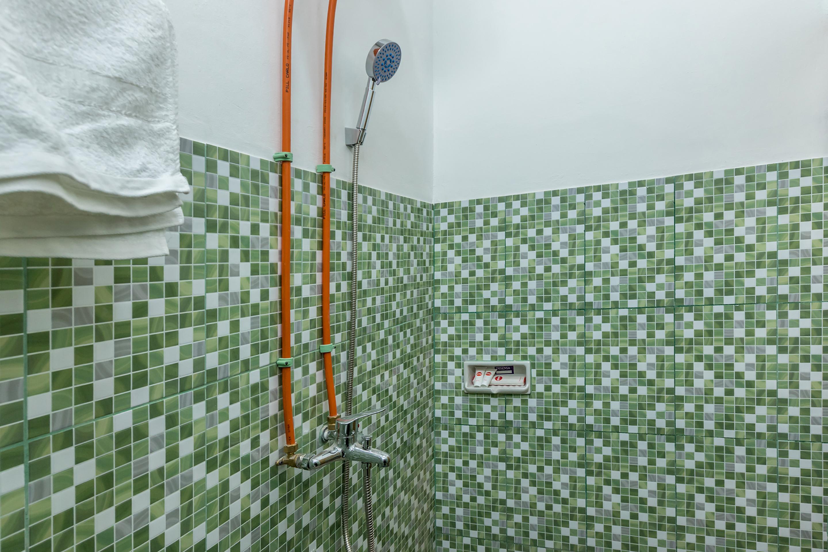 Super Oyo 1487 Residence Khoe Jakarta Eksteriør bilde