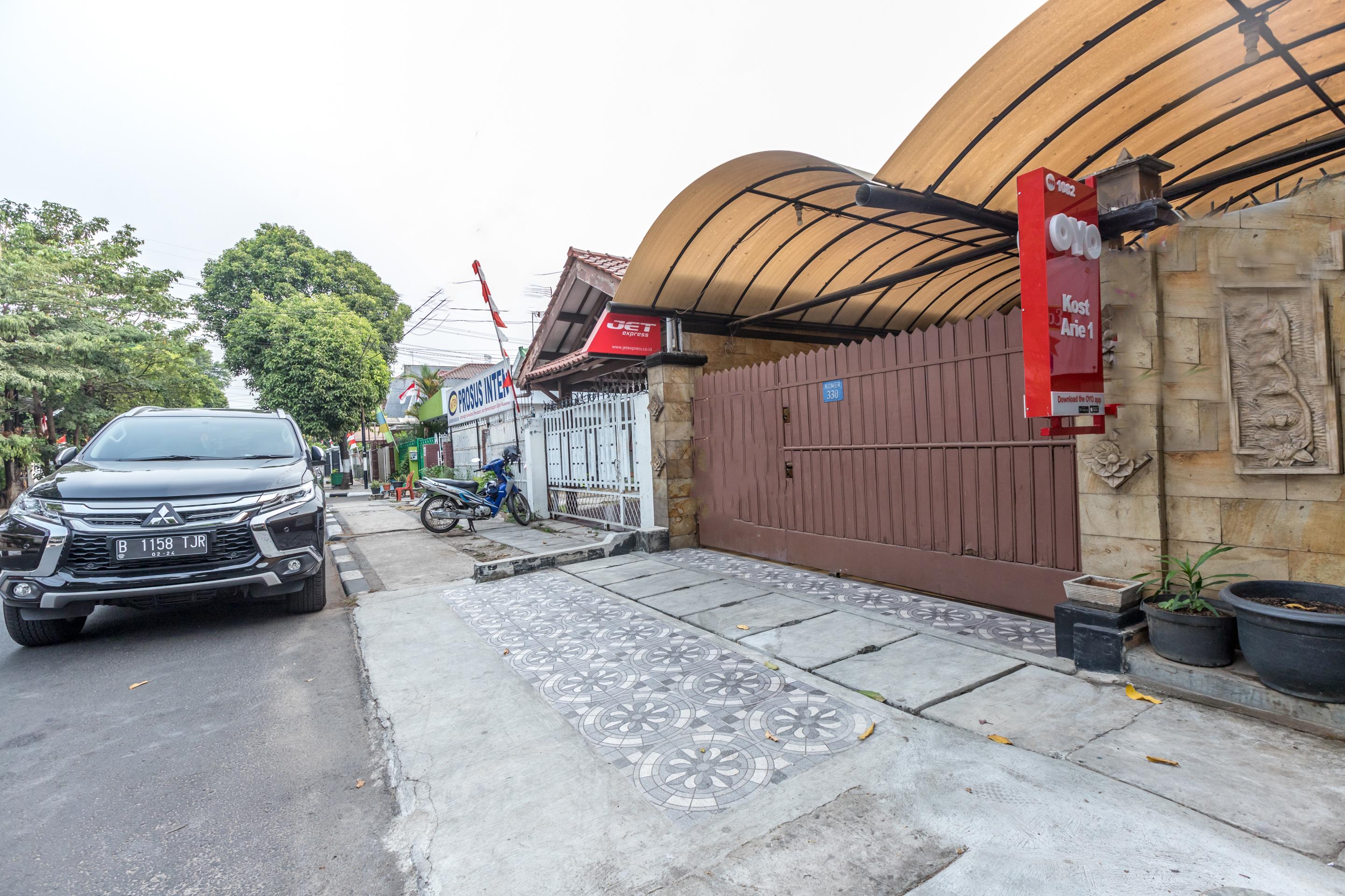 Super Oyo 1487 Residence Khoe Jakarta Eksteriør bilde