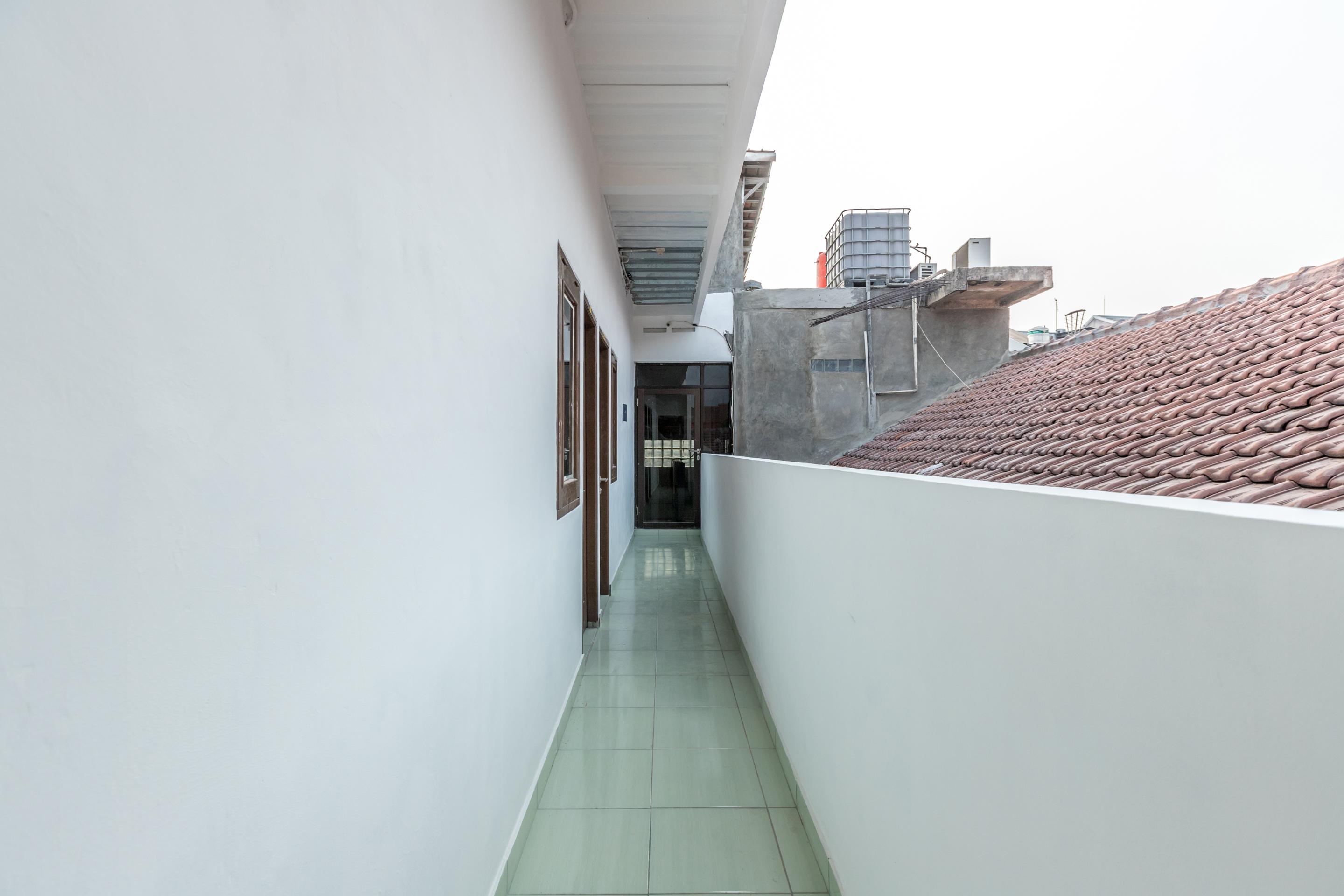 Super Oyo 1487 Residence Khoe Jakarta Eksteriør bilde