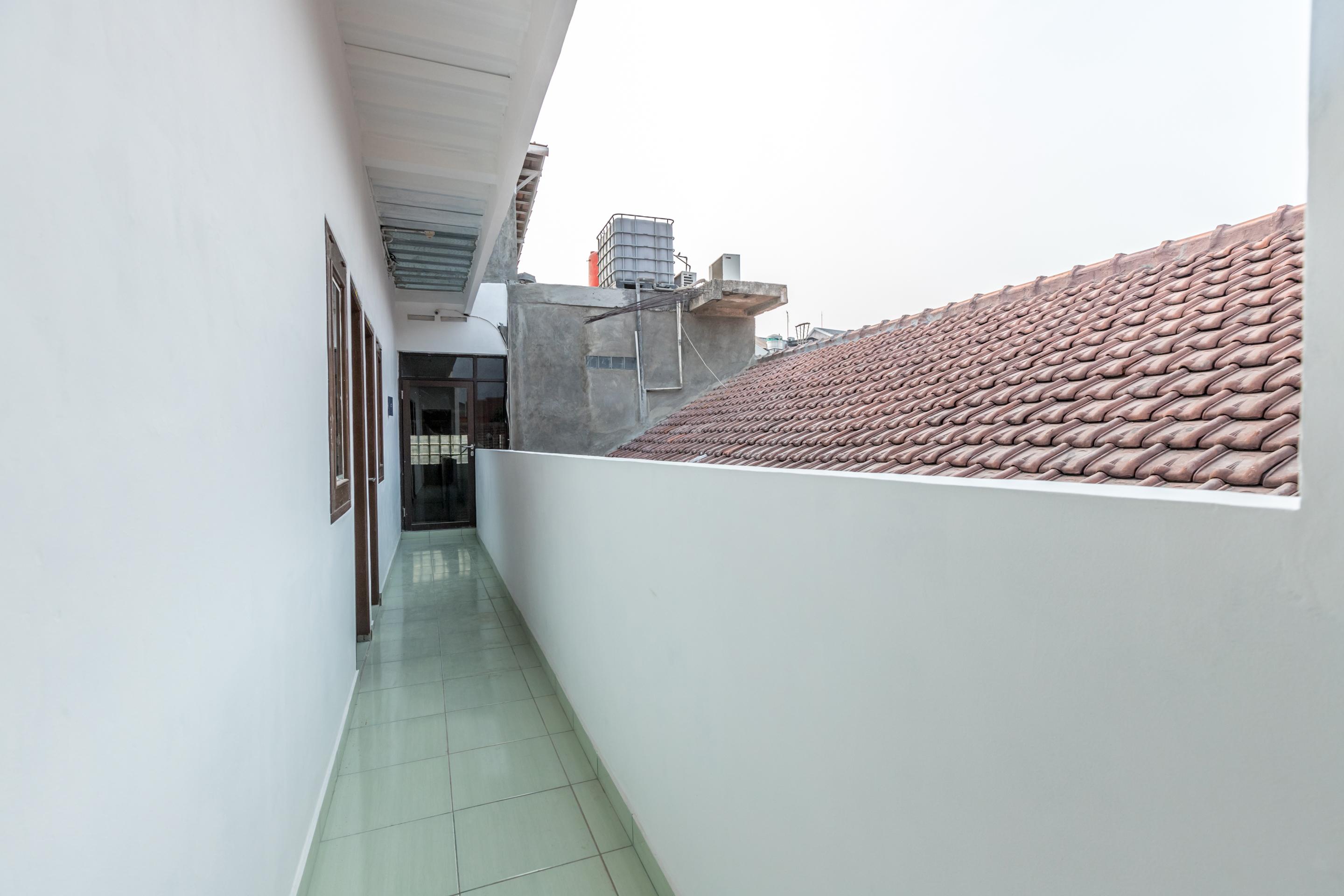Super Oyo 1487 Residence Khoe Jakarta Eksteriør bilde