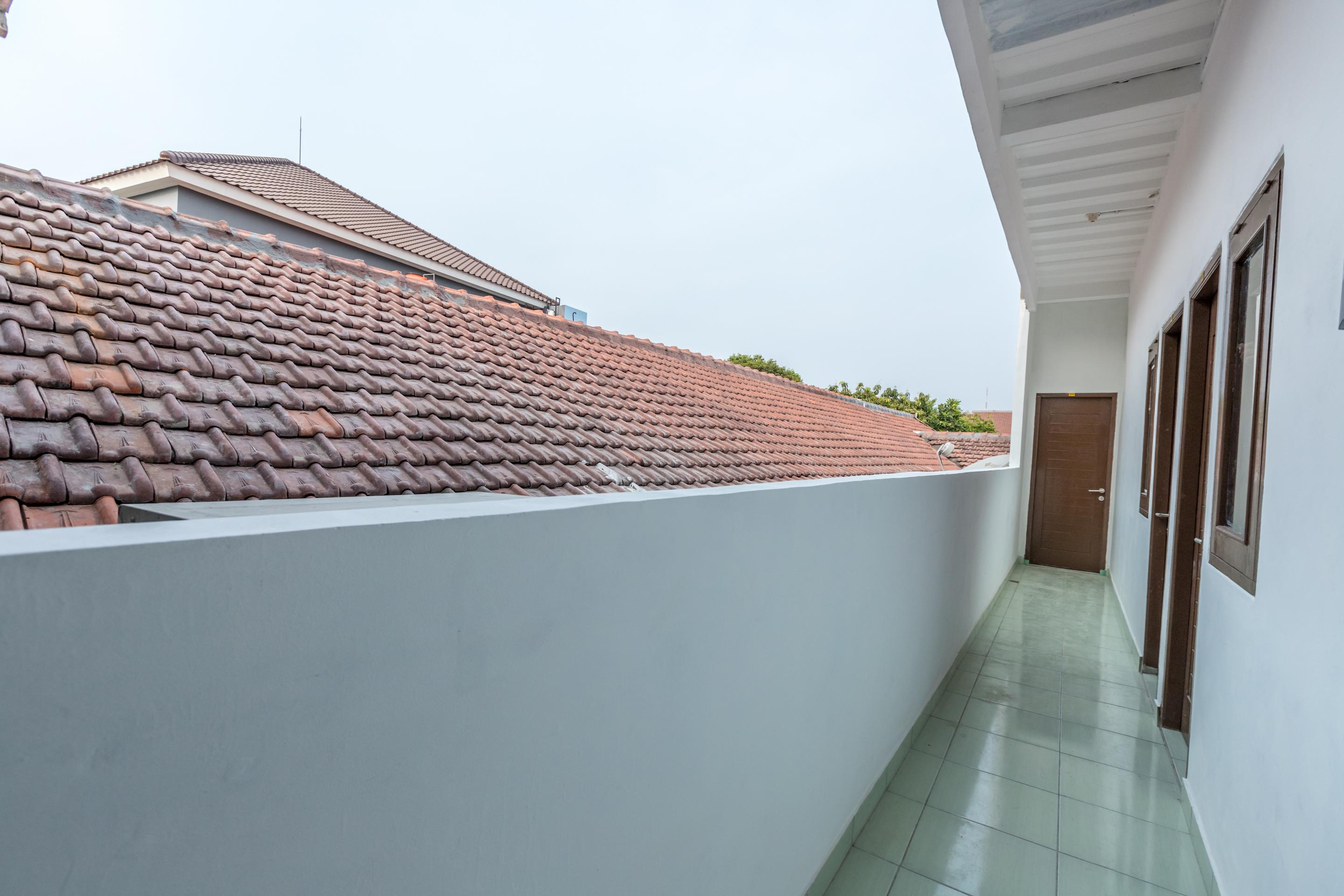Super Oyo 1487 Residence Khoe Jakarta Eksteriør bilde
