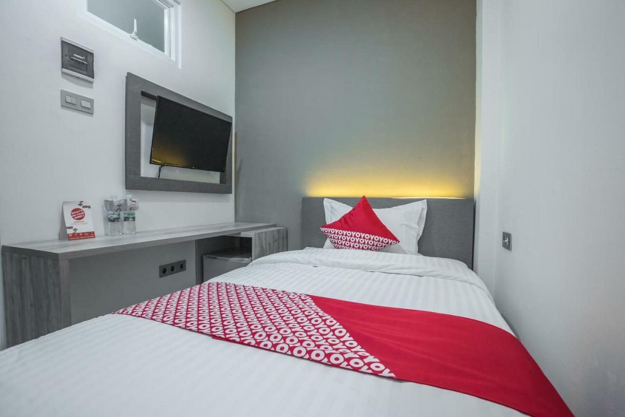 Super Oyo 1487 Residence Khoe Jakarta Eksteriør bilde