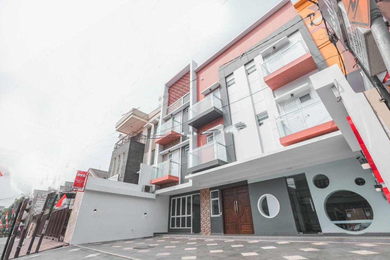 Super Oyo 1487 Residence Khoe Jakarta Eksteriør bilde
