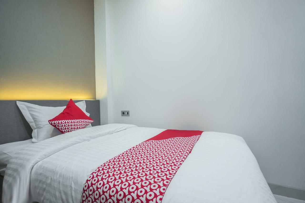 Super Oyo 1487 Residence Khoe Jakarta Eksteriør bilde